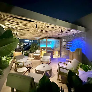 Hotel Sin Nombre Bali - Sauna, Ice Bath & Roof Terrace Canggu
