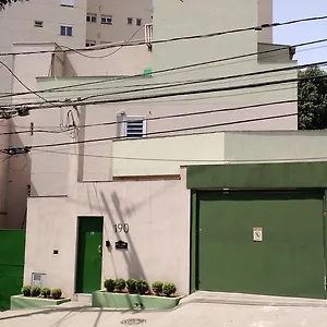 Alojamento de Acomodação e Pequeno-almoço Lumo Domo Praça Da árvore